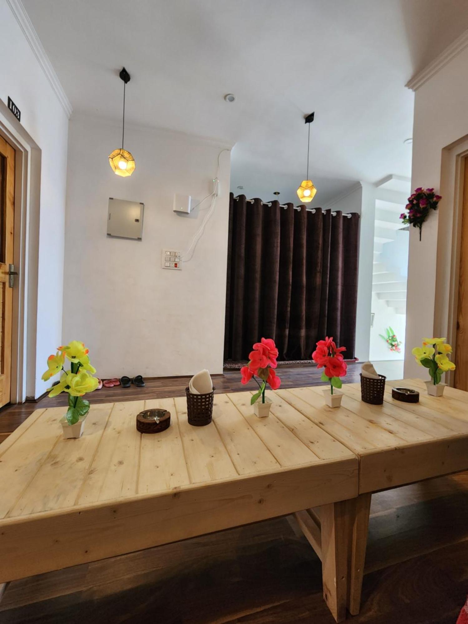 Serenity Inn Home Stay Srīnagar المظهر الخارجي الصورة