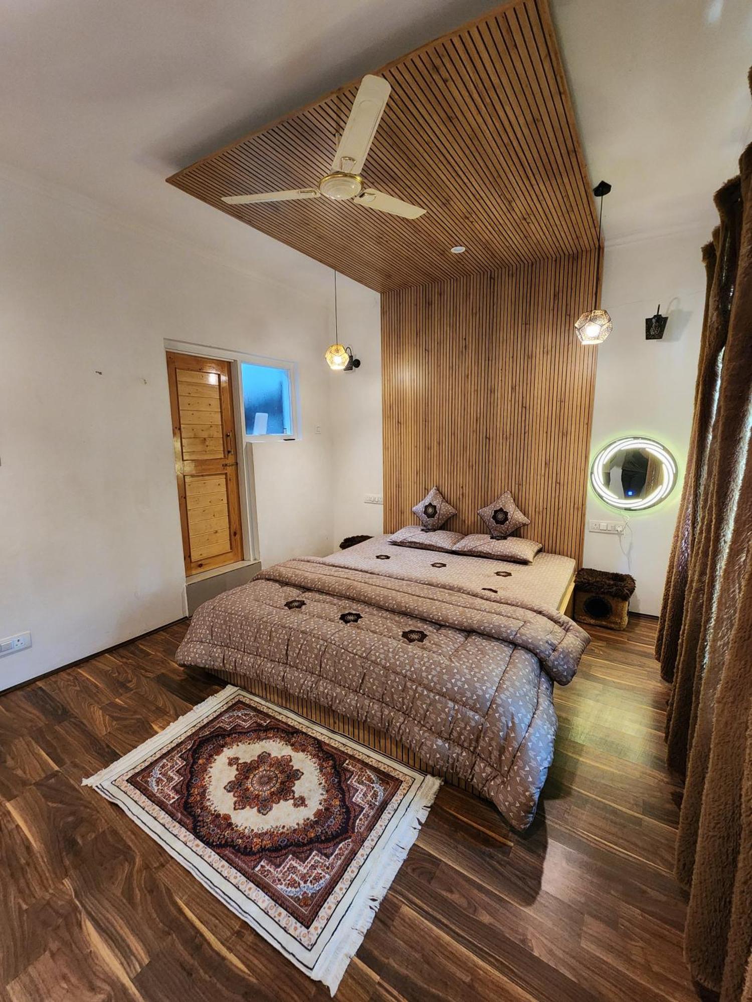Serenity Inn Home Stay Srīnagar المظهر الخارجي الصورة